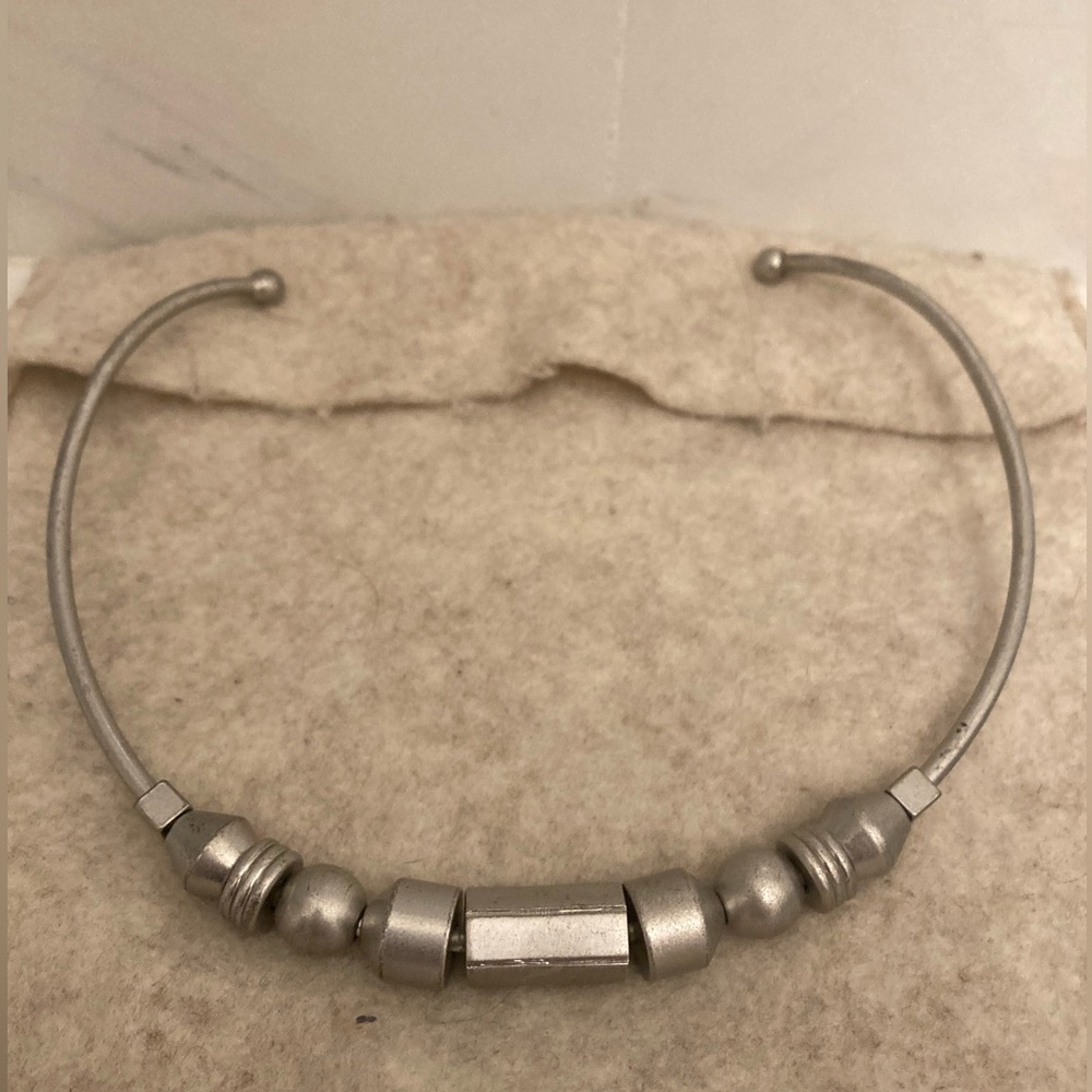 Geometric Madewell Necklace Choker - Picture 3 of 4